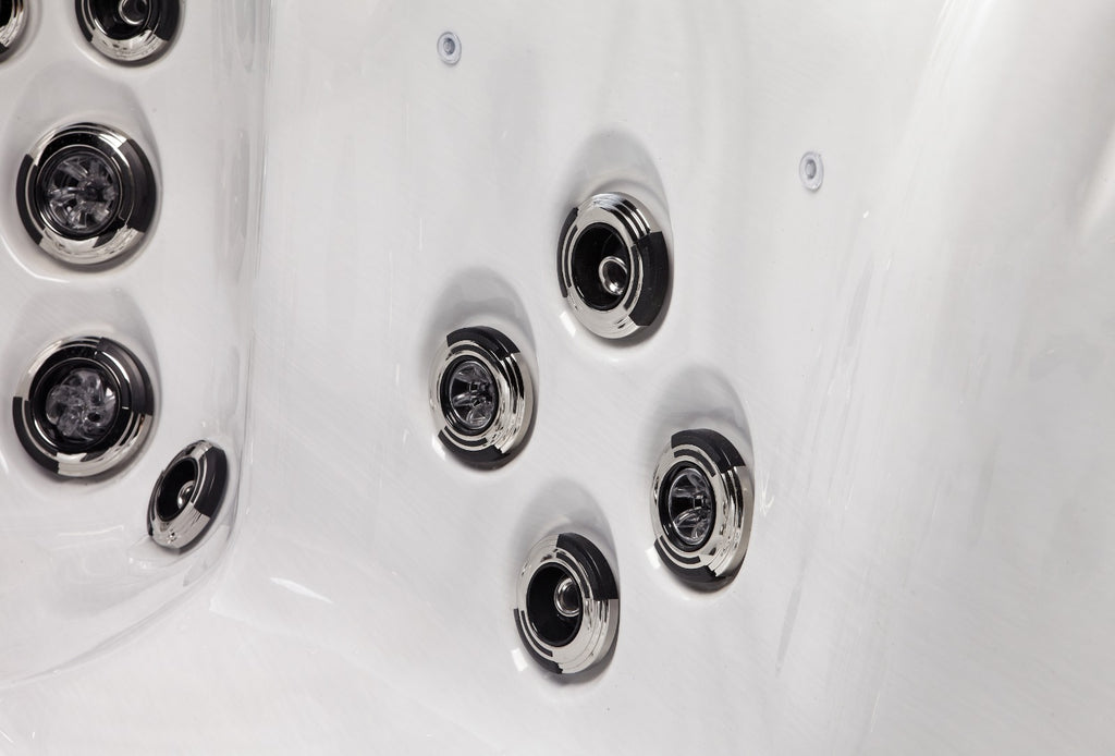 Everest Escape 7 Person Luxury Spa