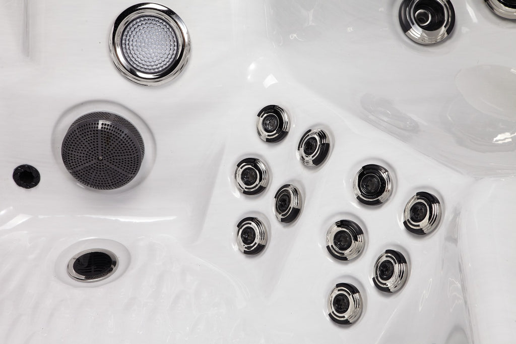 Everest Escape 7 Person Luxury Spa