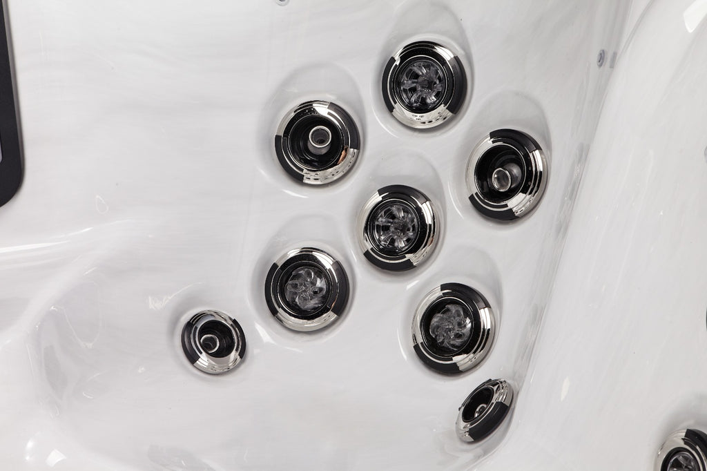 Everest Escape 7 Person Luxury Spa